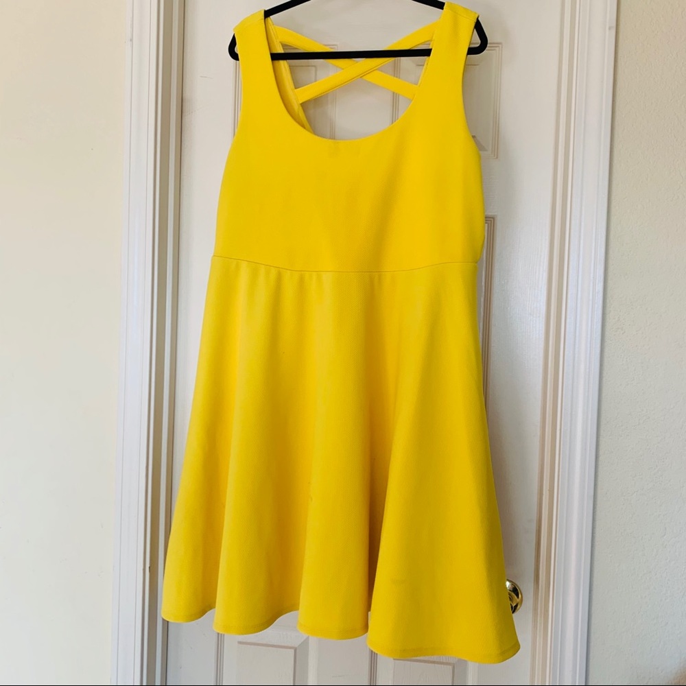 TORRID Size 3 Yellow Cross Back Textured Dress